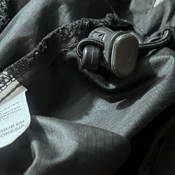 Nike Storm Fit Black Windbreaker Running Jacket Sz M (8-10) Women - Picture 7 of 11